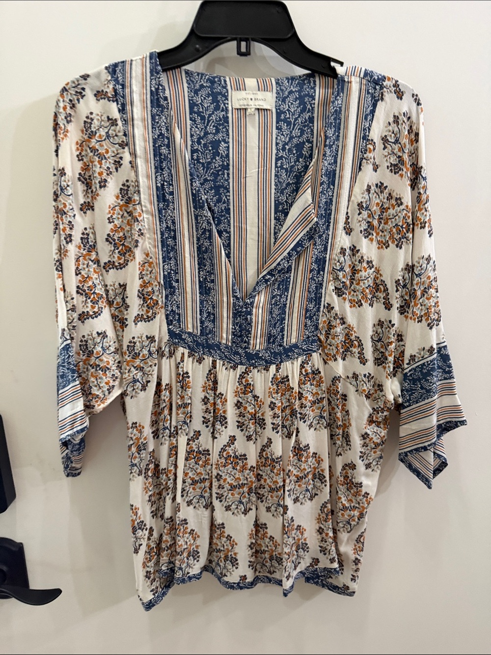 Lucky Brand Blue and White Floral V-Neck Tunic with Rust Accents